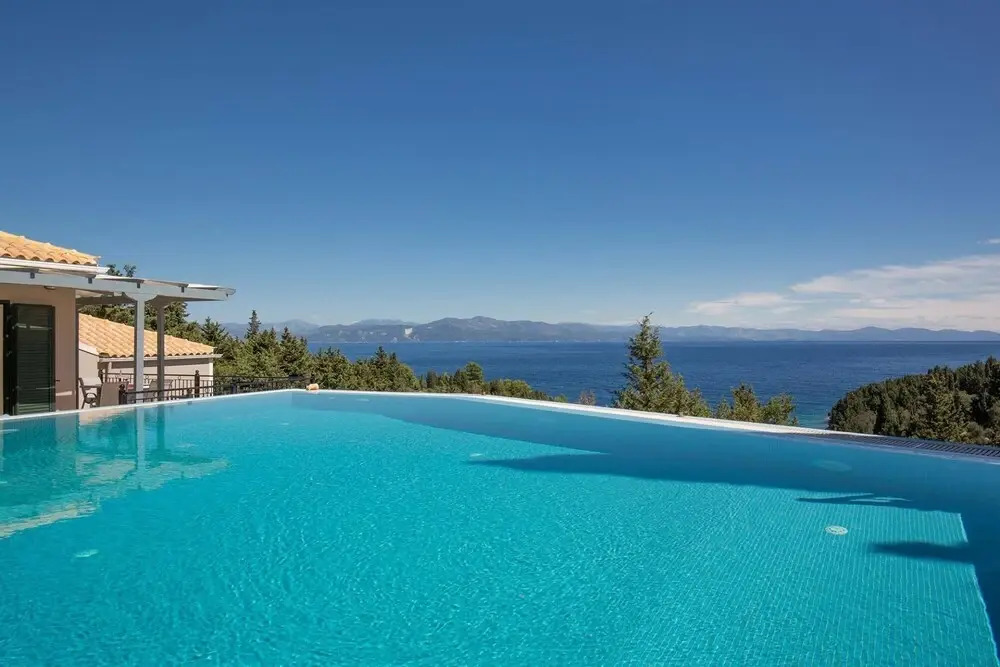 Danai Villa - Charming Escape With Oceanside Views