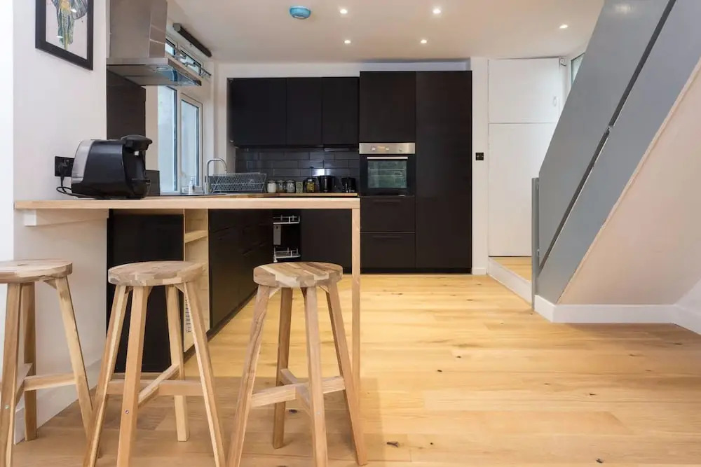 2 Bedroom Apartment near Clapham Common Sleeps 4