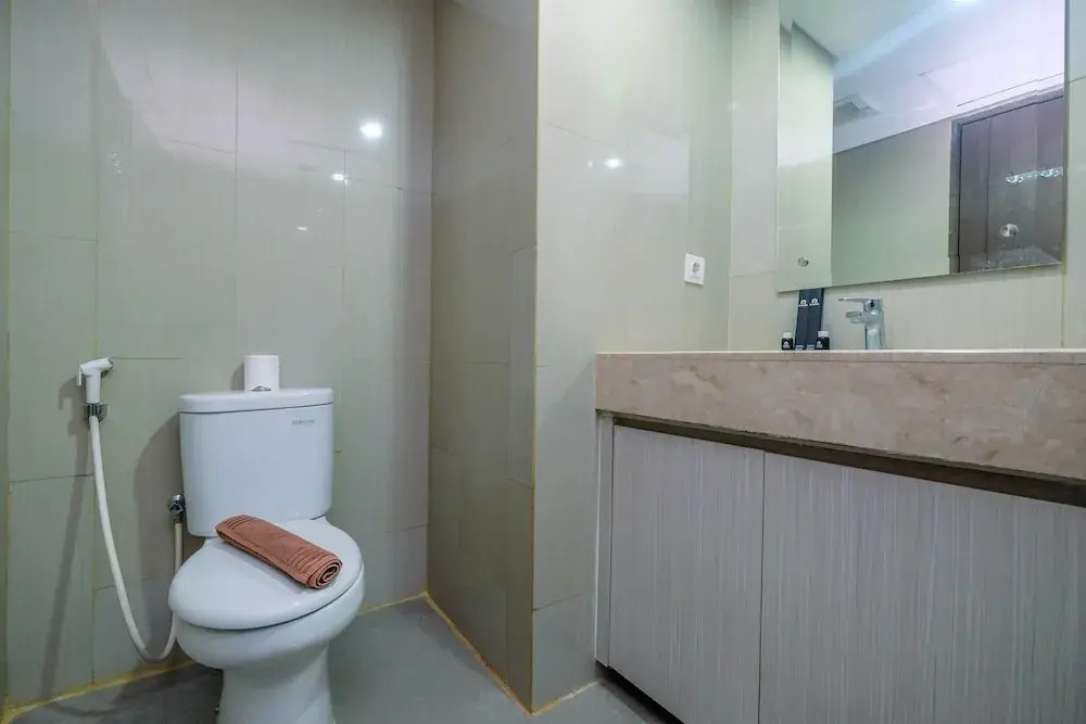 Cozy Studio Apartment at H Residence near MT Haryono