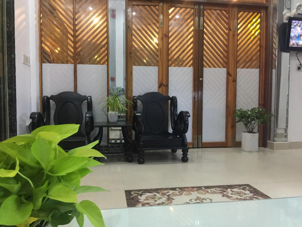 Nice Hue Hotel