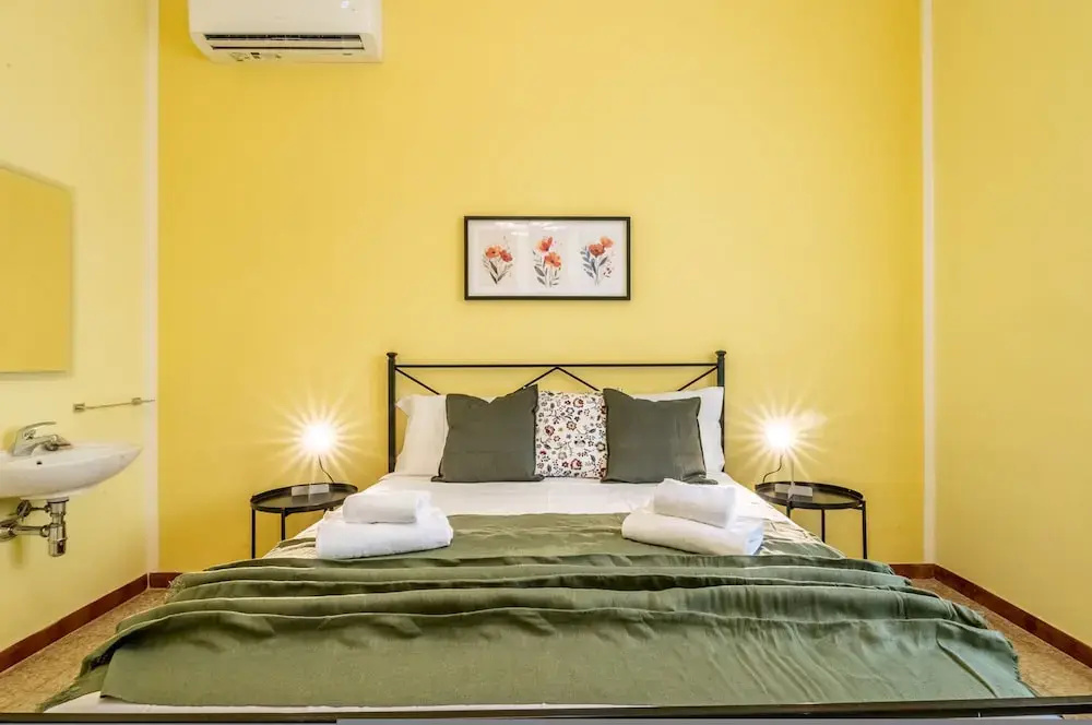 Tulipan in Livorno with 3 bedrooms and 2 bathrooms
