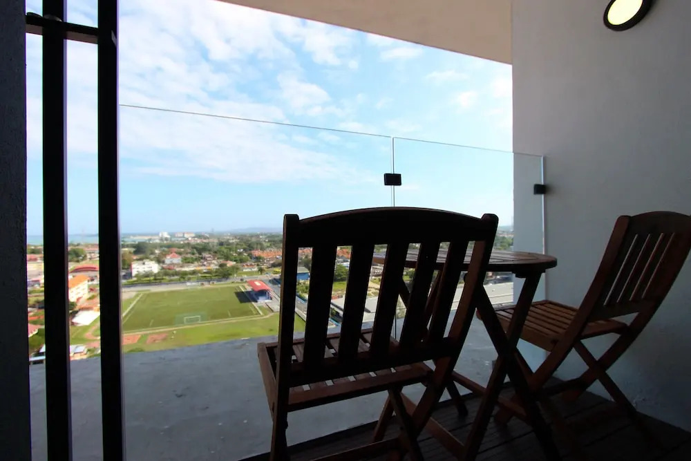 D'wharf Residence PD Waterfront Balcony View by AirPlan