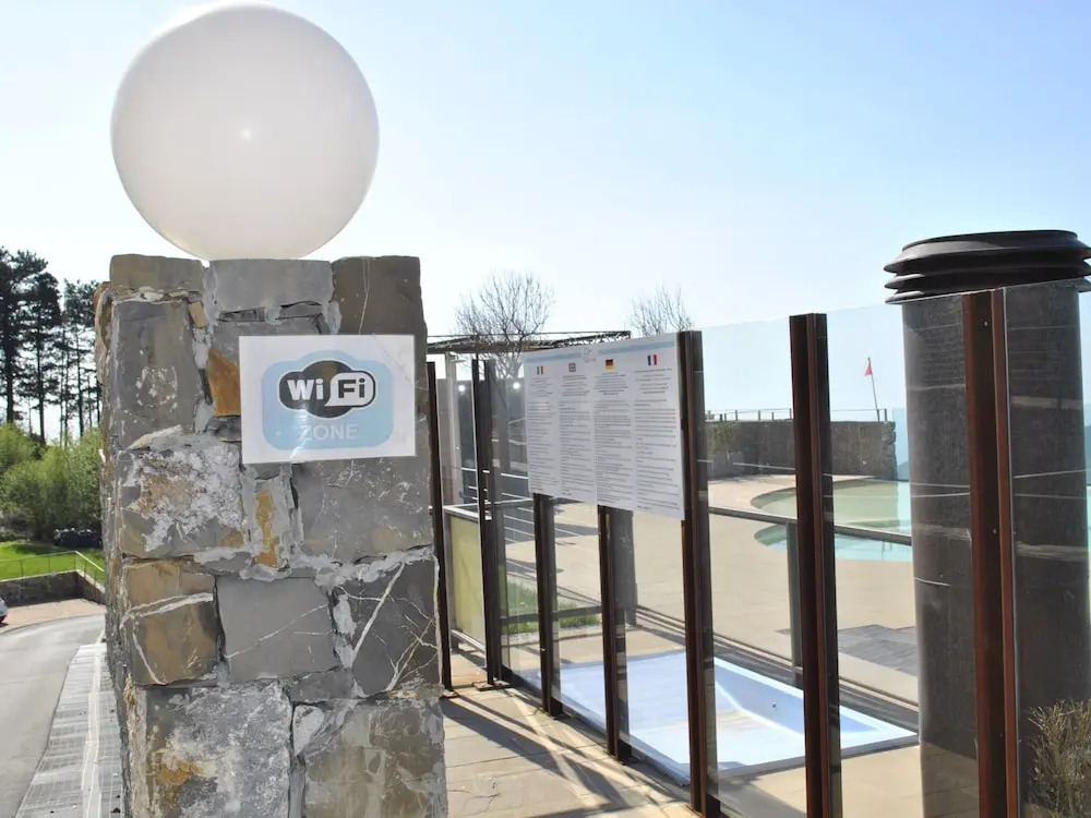 Air-conditioned With a Pool, spa and Fitness Centre