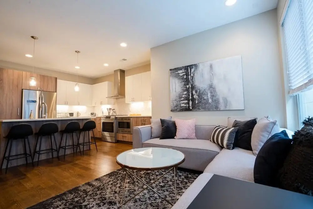 Mid Mod Manor A Sophisticated Townhouse Golden Triangle