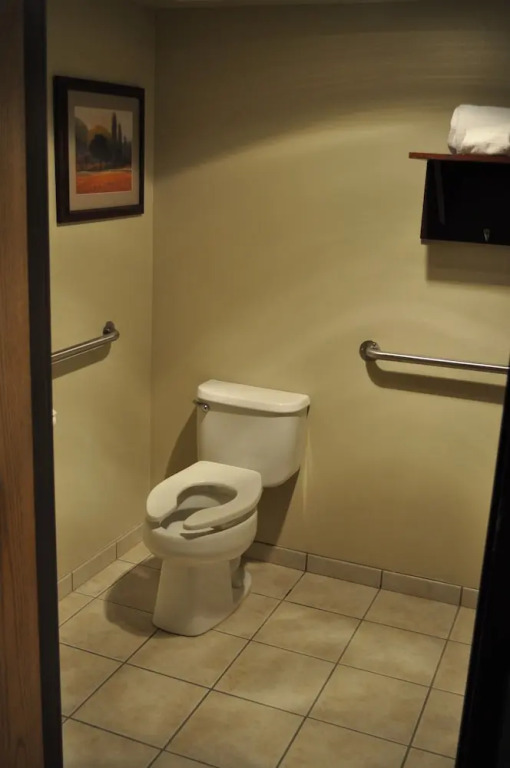 Seaport Inn and Suites