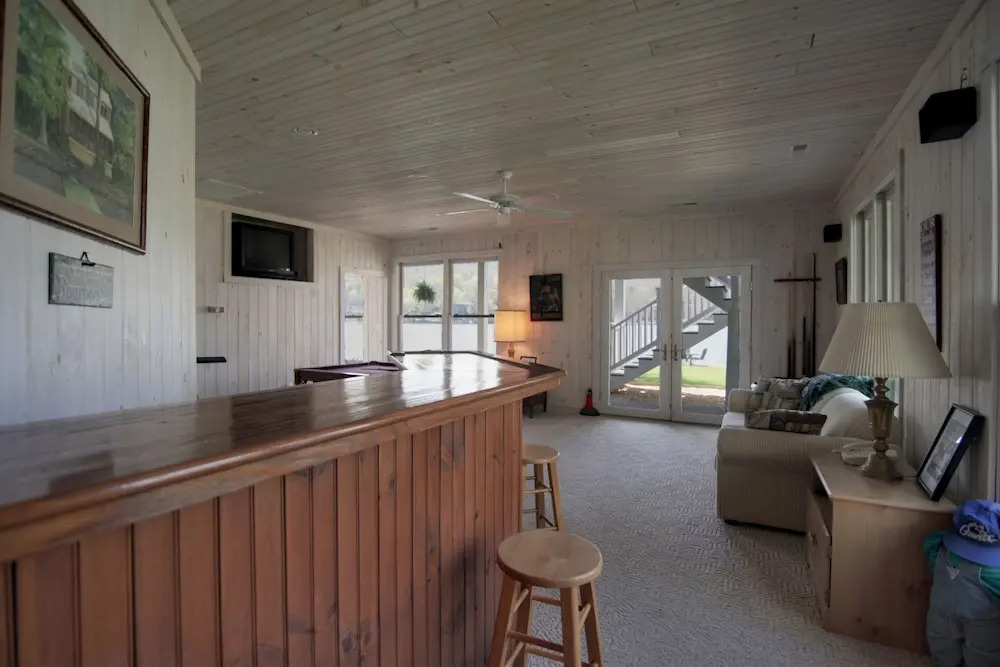 2385bufs 4 Bedroom Home