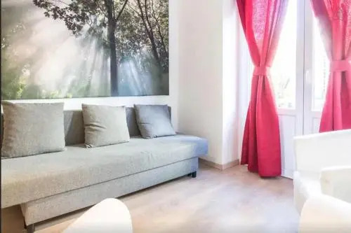 Cool Central Apartment