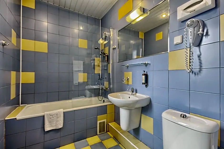 Inza Guest House