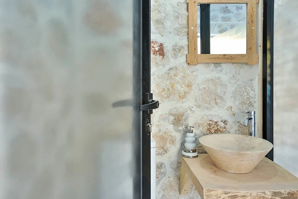 Villa Stone 2