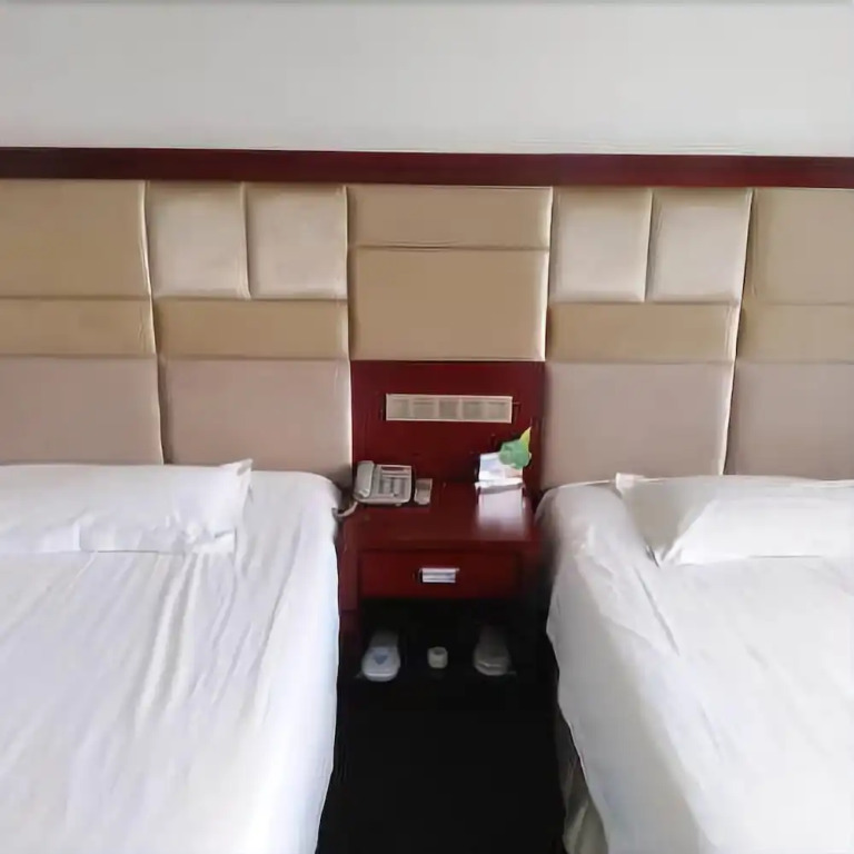 Longxiang Hotel