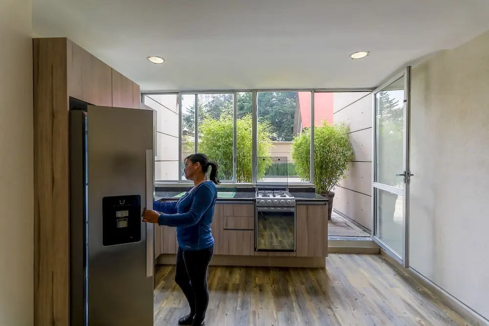 Bright Apartment with Private Bathroom,Kitchen And More @Santafe-601