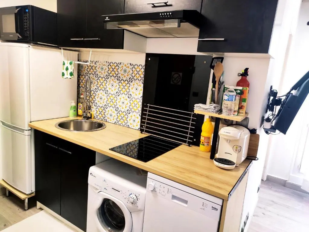 Appartement entier avec beau balcon - 5 minutes à pied de Melun Gare