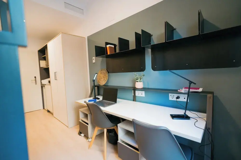 Residencia Bravo Students Granada