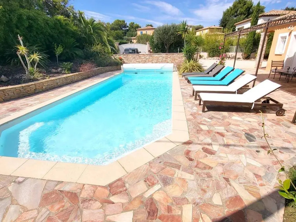 Villa Six-Fours-les-Plages, 5 pièces, 9 personnes - FR-1-316-39
