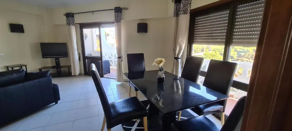 401 - 2 bedroomed Apartment - Oura - Sea View