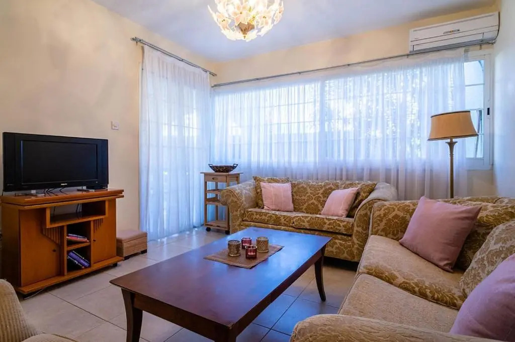 200 Meters To The Beach 2 Bedroom Appartment