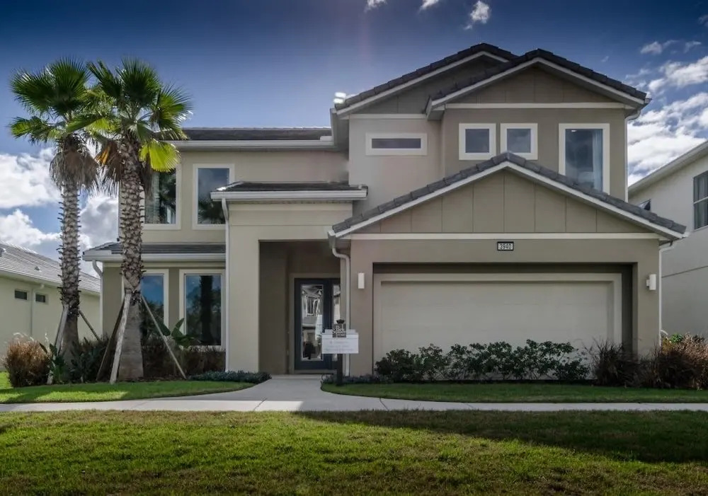 Luxury 5 bedroom suites just 10 minutes from Disne