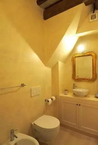 Ricky Rooms