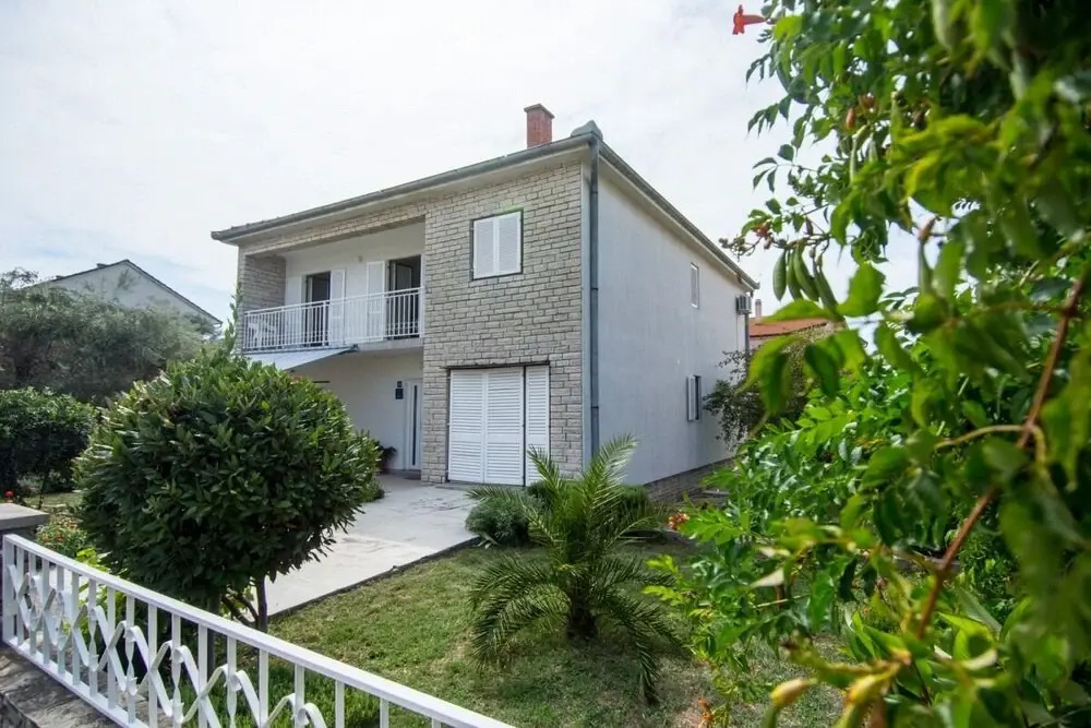 Apartment Korni