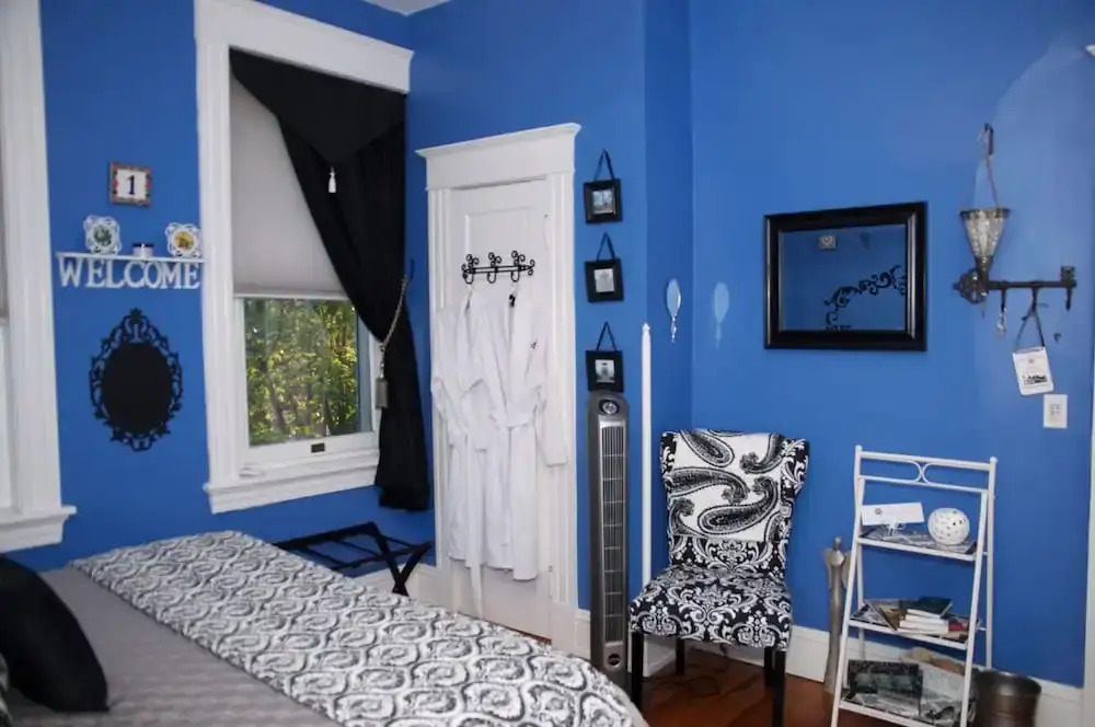 The One Bed and Breakfast