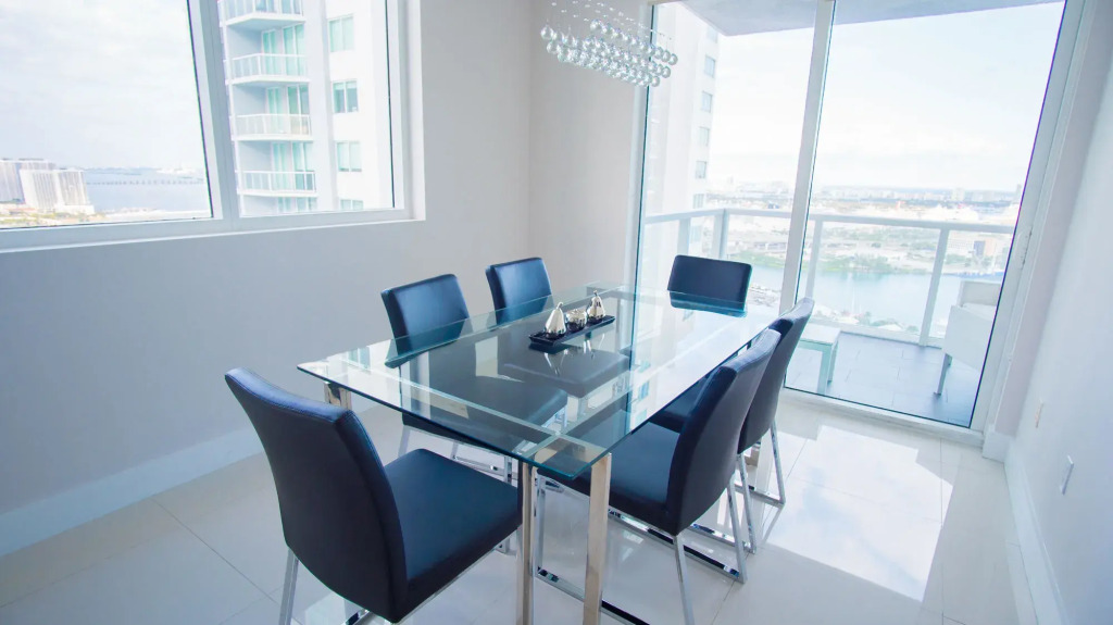 Bayfront Suites by YouRent