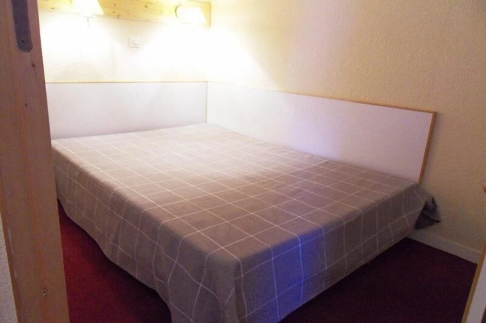 Belle Plagne 2 Room Apartment on Slopes for 5 People of 27 mÂ² Th309