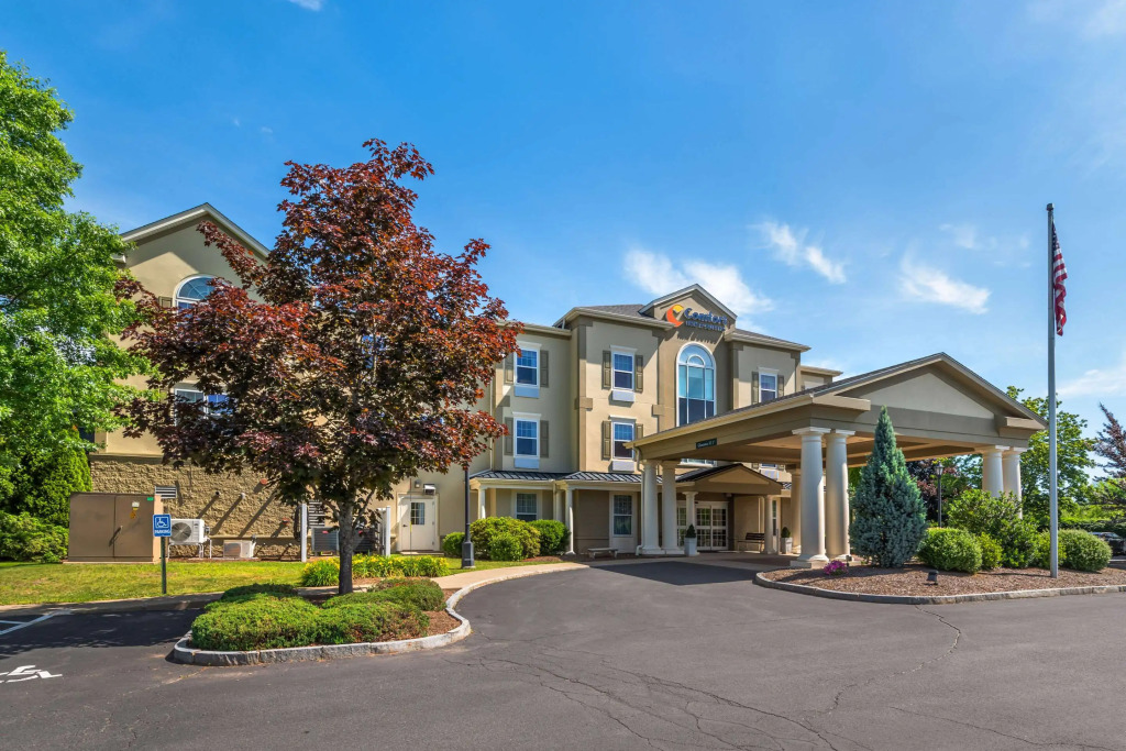 Comfort Inn & Suites Hadley - Amherst