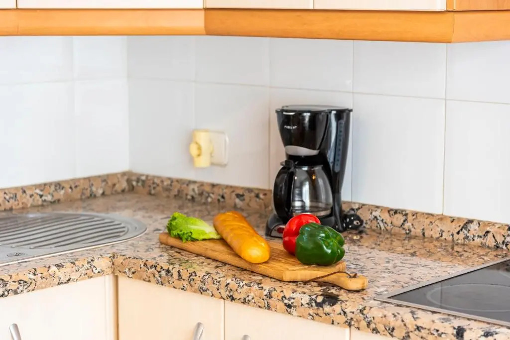 17 LOS CRISTIANOS CENTRAL by the BEACH ,WiFi