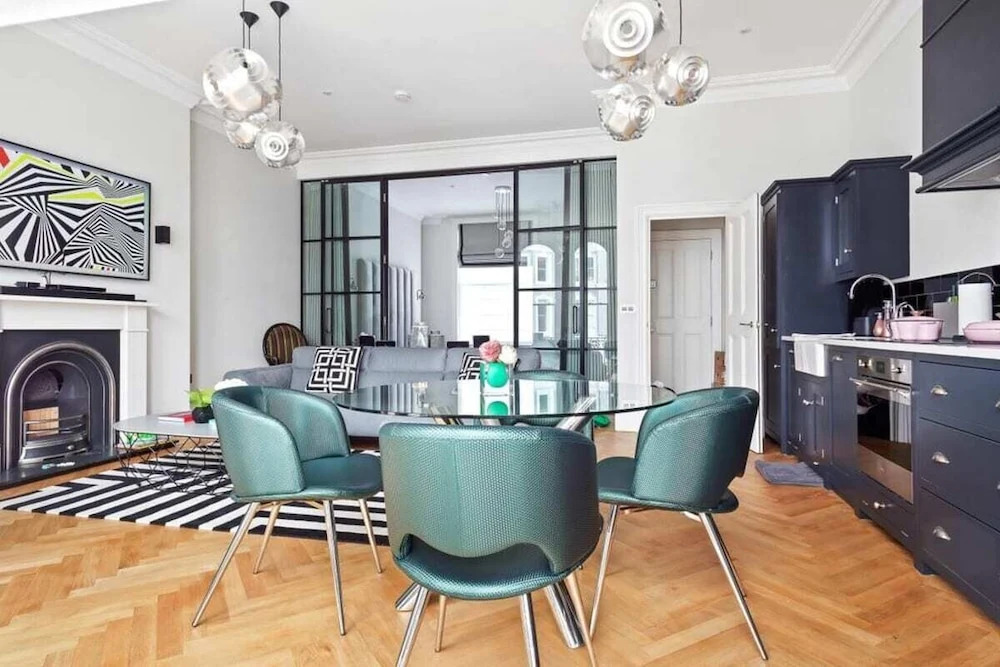 Stunning Notting Hill 1bed W/balcony 10min fr Tube