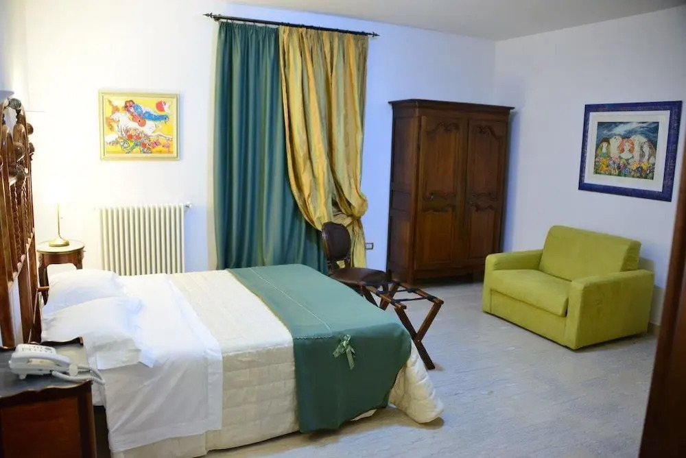 Hotel Villa Leuzzi