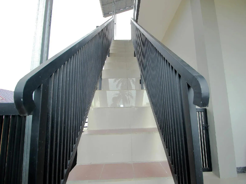 Super Oyo 2400 Maleo Exclusive Residence