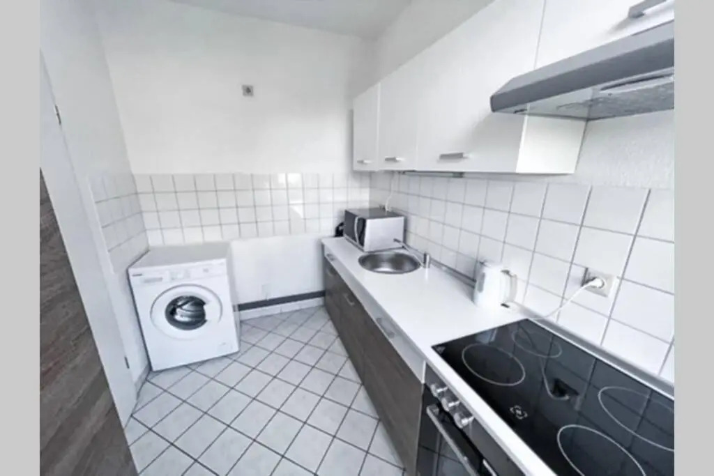 Zentral, Ruhig, 4personen, Balkon, Waschmaschine