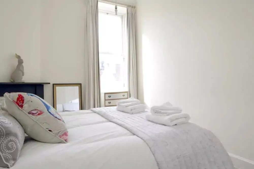 2 Bedroom City Centre Apartment Sleeps 4