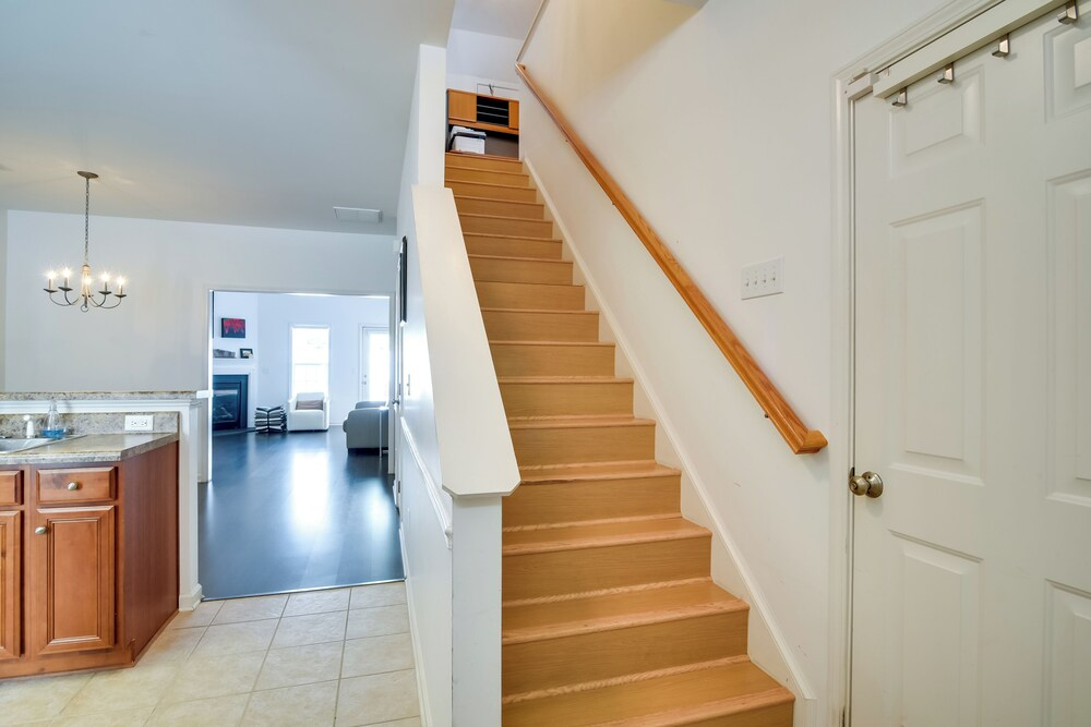 Inviting High Point Townhome With Patio + Privacy!