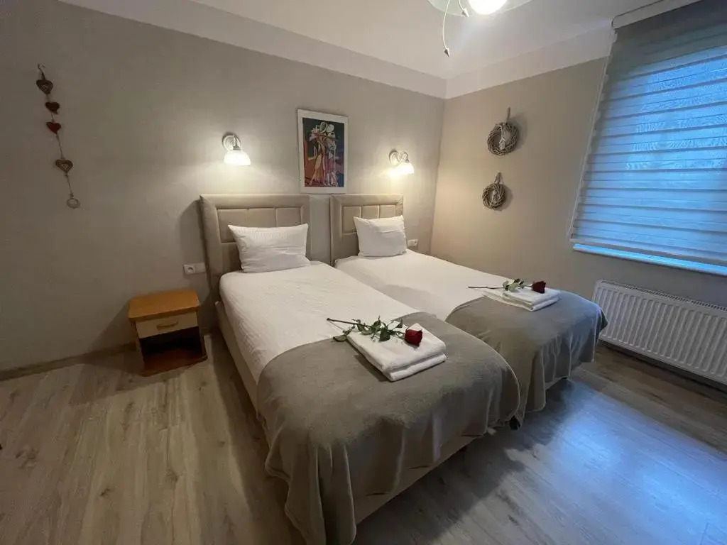 Villa Regina - Spokojna okolica - 100 metrów od lasu - blisko szpitala