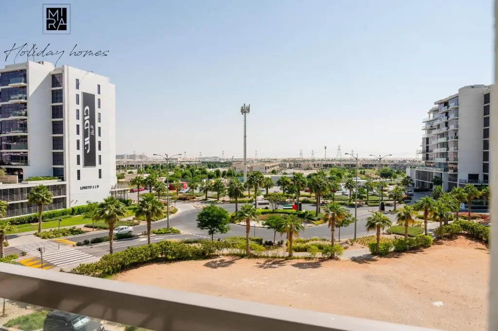 Mira Holiday Homes - Spacious Studio with Balcony - Free Wifi