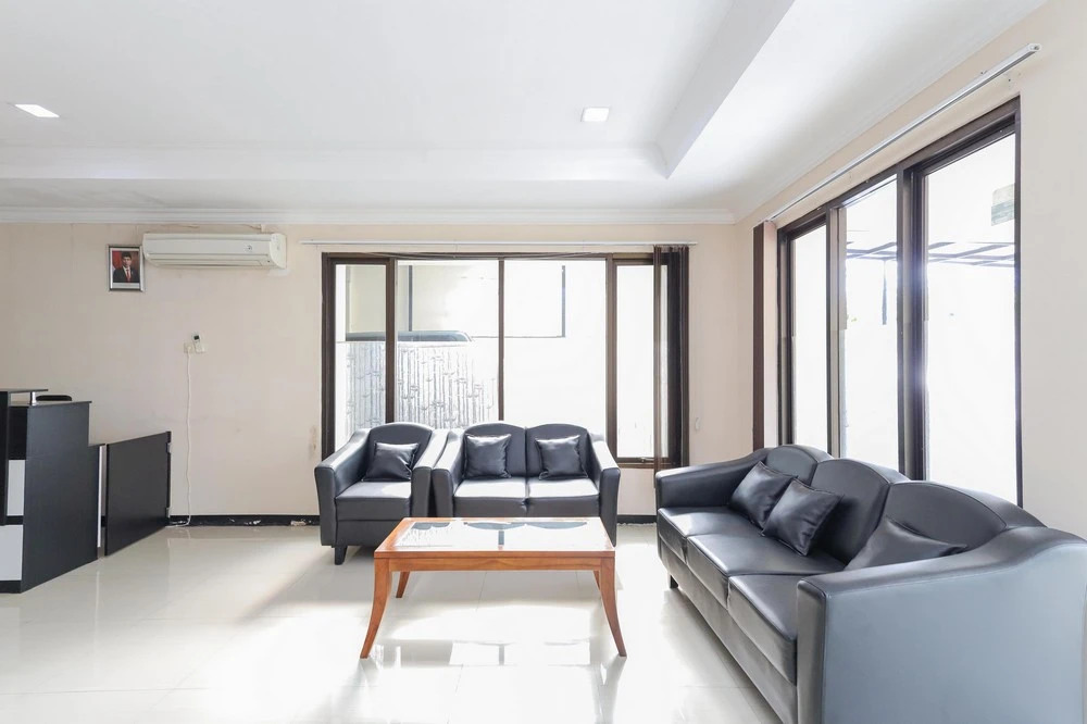Urbanview Roemah Tebet by RedDoorz