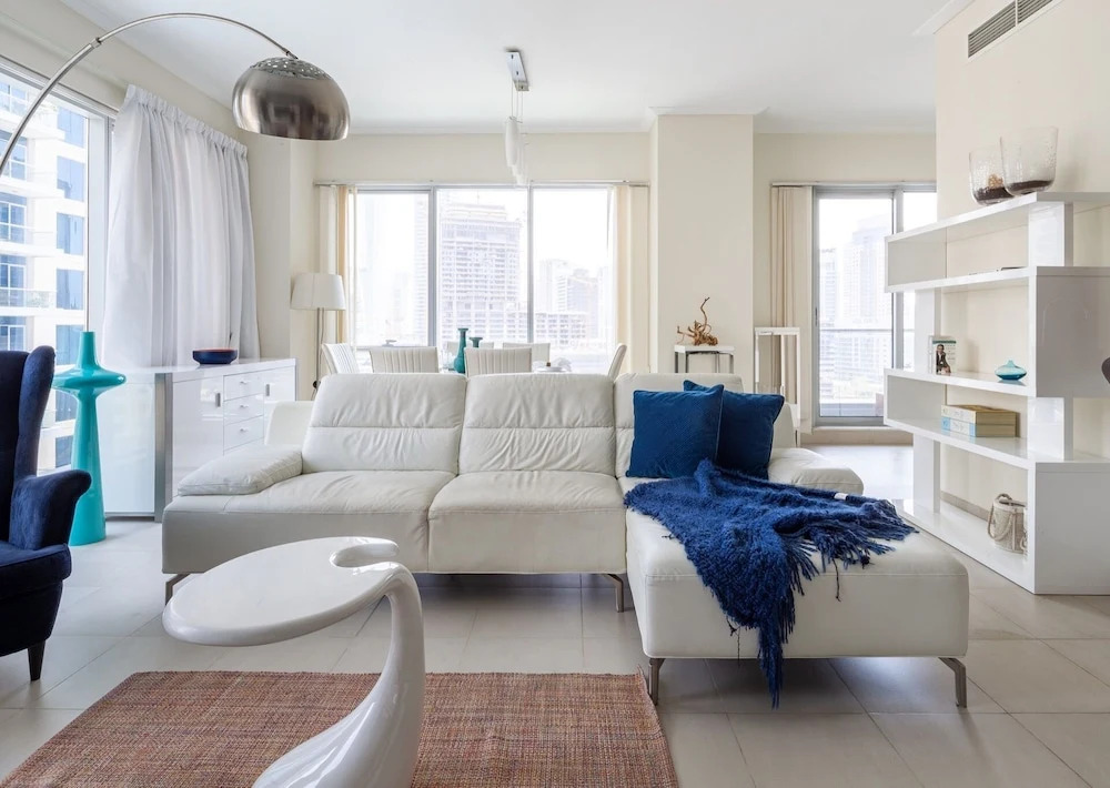 Elegant 2BR With Magnificent Marina Views!