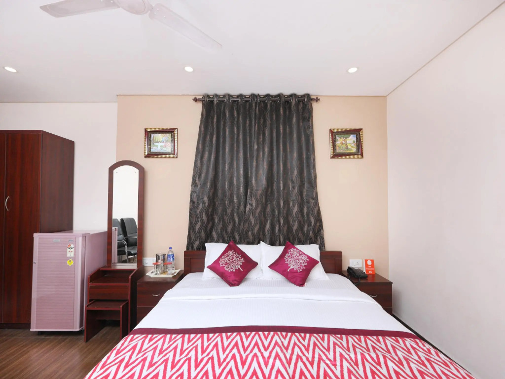 OYO 1001 Palmtree Corporate Anna Nagar