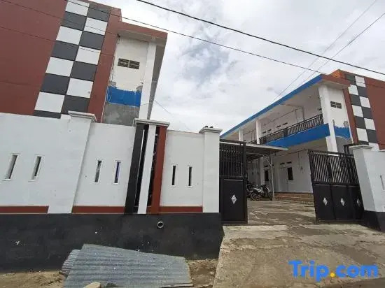 OYO 93774 Khaira Kos Dan PenginapanNearYani Heahlerr