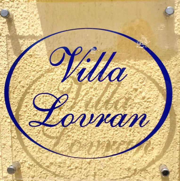 VILLA LOVRAN - heated pool - 5 min walk to the beach - incredible sea view