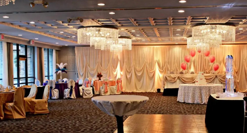 BEST WESTERN PLUS Schaumburg Hotel