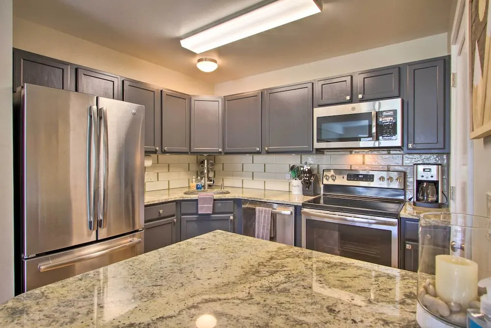 Cozy Montana Condo w/ Walk to Big Sky Resort!