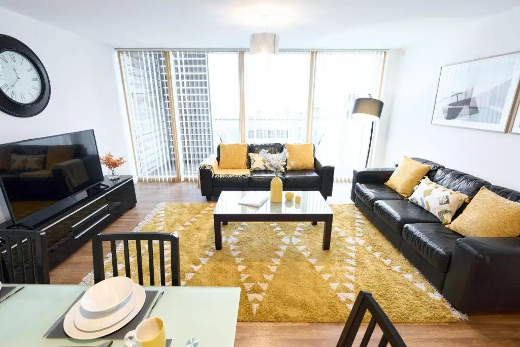 ShortstayMK Vizion apartments by Cotels, with free superfast wi-fi, parking