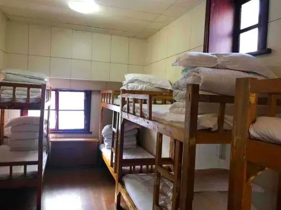 Huashan Xifeng Hotel