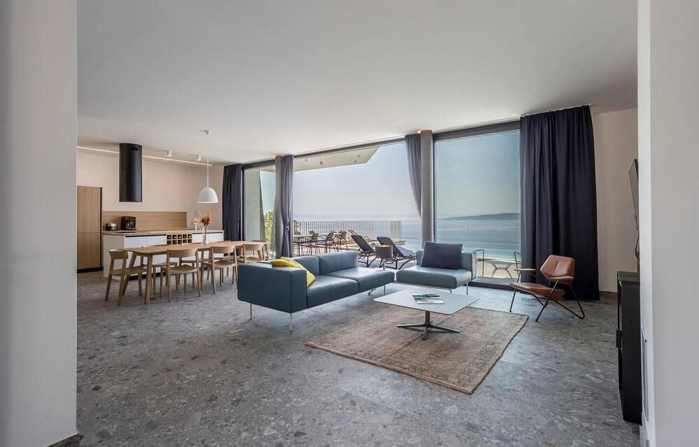 Luxurious Home In Brela