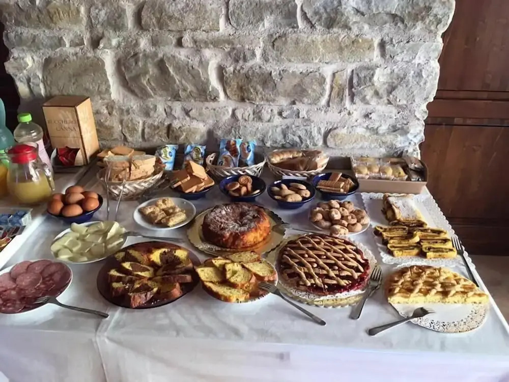 Amico Country House