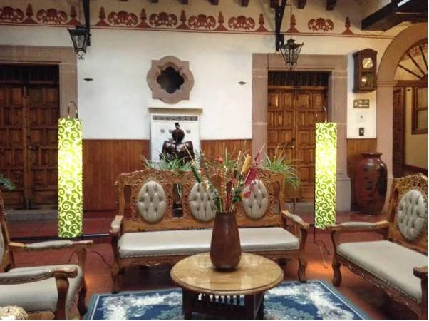 Hotel Los Escudos