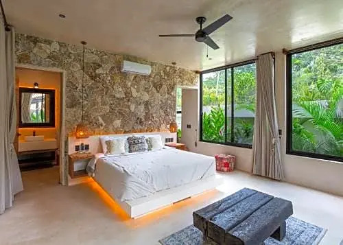 Mayur Tulum