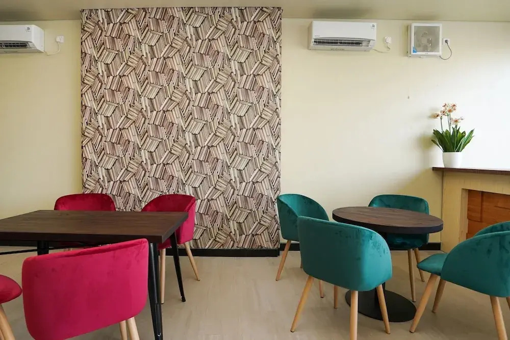 Cahaya 3 Hotel Near Juanda Airport